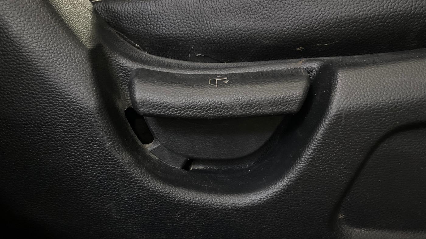 2018 Hyundai Elite i20 MAGNA EXECUTIVE 1.2, Petrol, Manual, 86,728 km, Driver Side Adjustment Panel