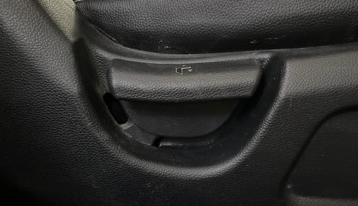 2018 Hyundai Elite i20 MAGNA EXECUTIVE 1.2, Petrol, Manual, 86,728 km, Driver Side Adjustment Panel