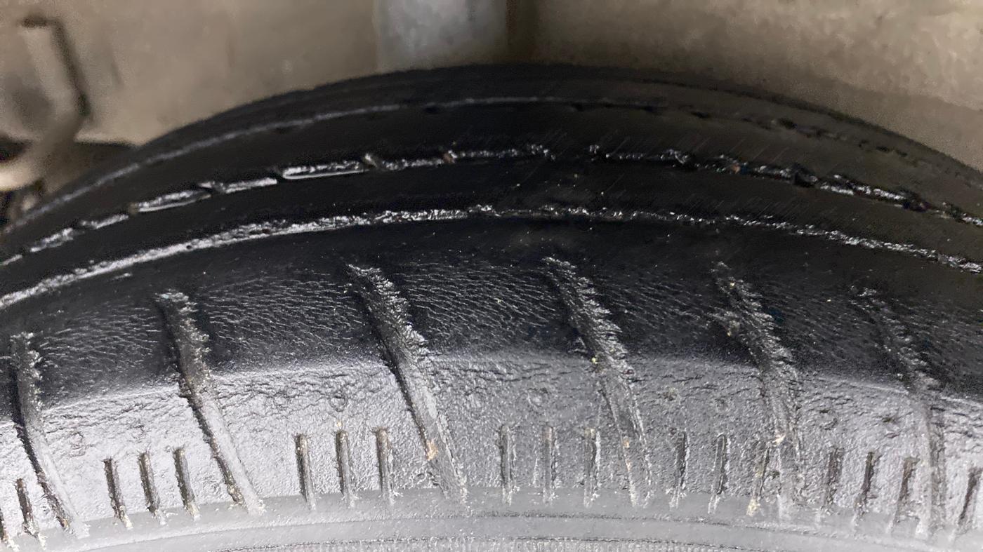 2016 Maruti Celerio VXI AGS, Petrol, Automatic, 69,409 km, Right Rear Tyre Tread