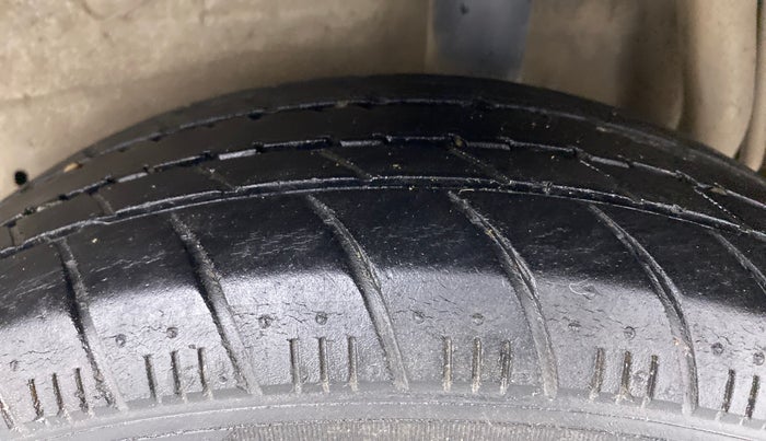 2016 Maruti Celerio VXI AGS, Petrol, Automatic, 69,409 km, Left Rear Tyre Tread