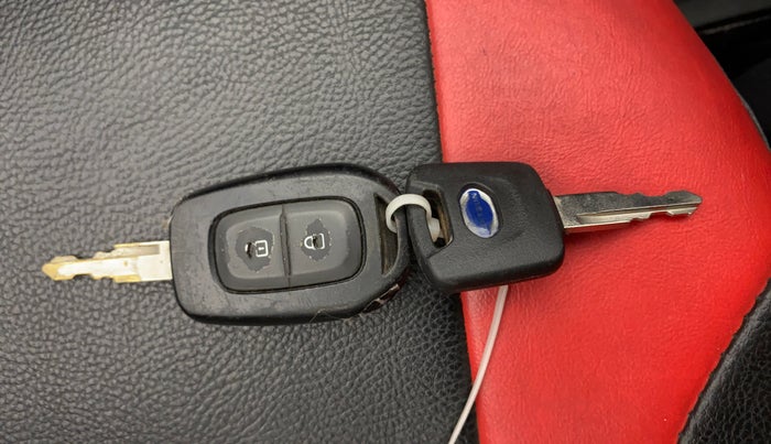 2019 Datsun Redi Go T(O) 1.0, Petrol, Manual, 53,881 km, Key Close Up