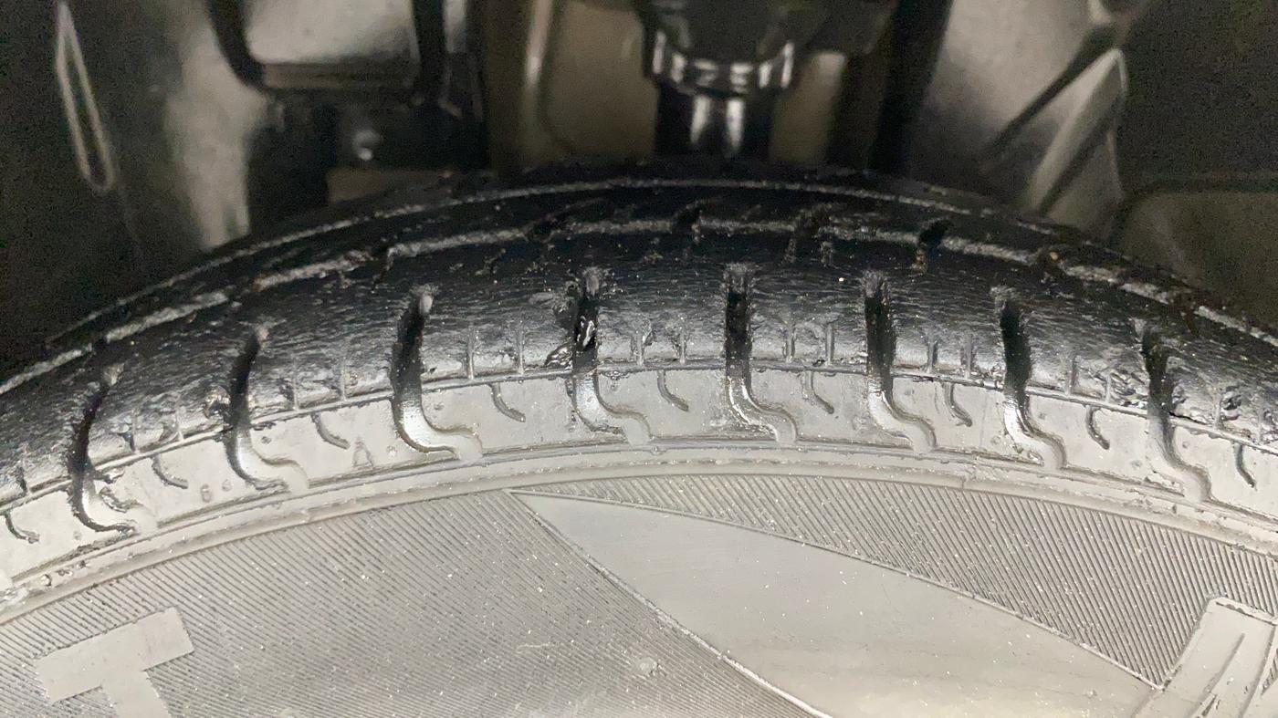 2019 Datsun Redi Go T(O) 1.0, Petrol, Manual, 53,881 km, Left Front Tyre Tread