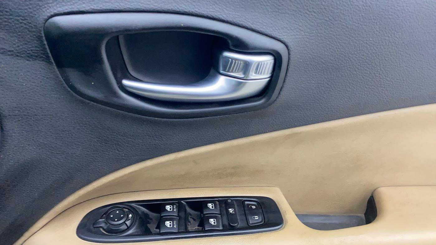 2018 Jeep Compass LIMITED 2.0 DIESEL, Diesel, Manual, 82,106 km, Driver Side Door Panels Control