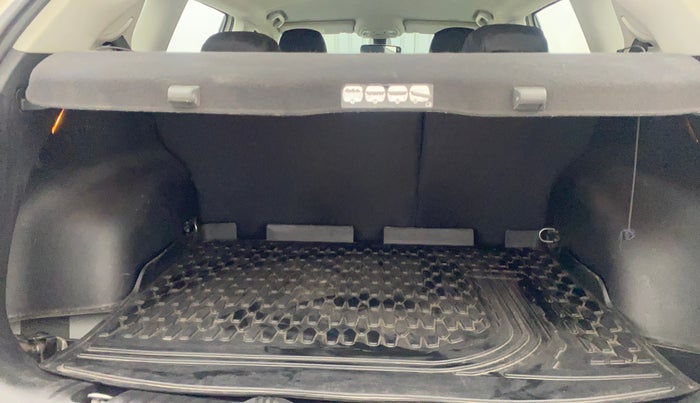 2018 Jeep Compass LIMITED 2.0 DIESEL, Diesel, Manual, 82,062 km, Boot Inside