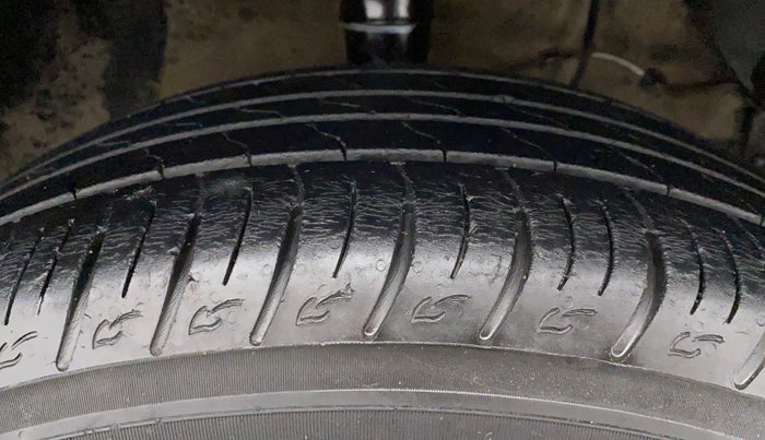 2020 Maruti Vitara Brezza ZXI PLUS DUAL TONE, Petrol, Manual, 54,548 km, Right Front Tyre Tread