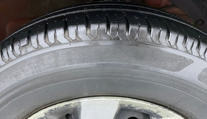 2017 Maruti Dzire VXI, Petrol, Manual, 43,489 km, Right Front Tyre Tread