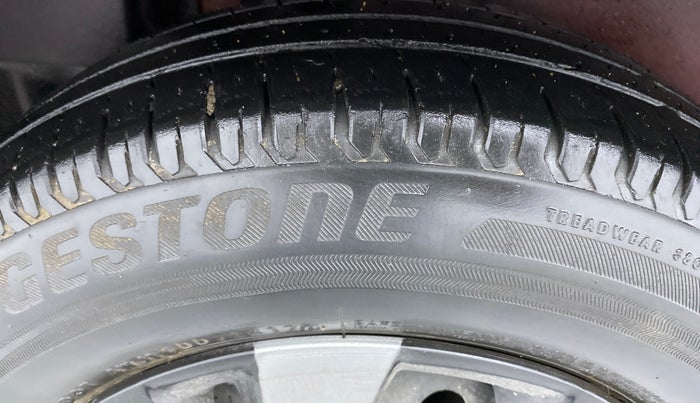2017 Maruti Dzire VXI, Petrol, Manual, 43,489 km, Right Rear Tyre Tread