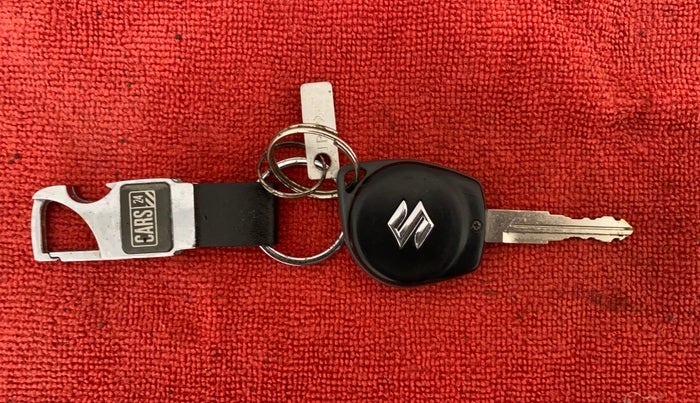 2013 Maruti Swift Dzire VDI, Diesel, Manual, 72,515 km, Key Close Up