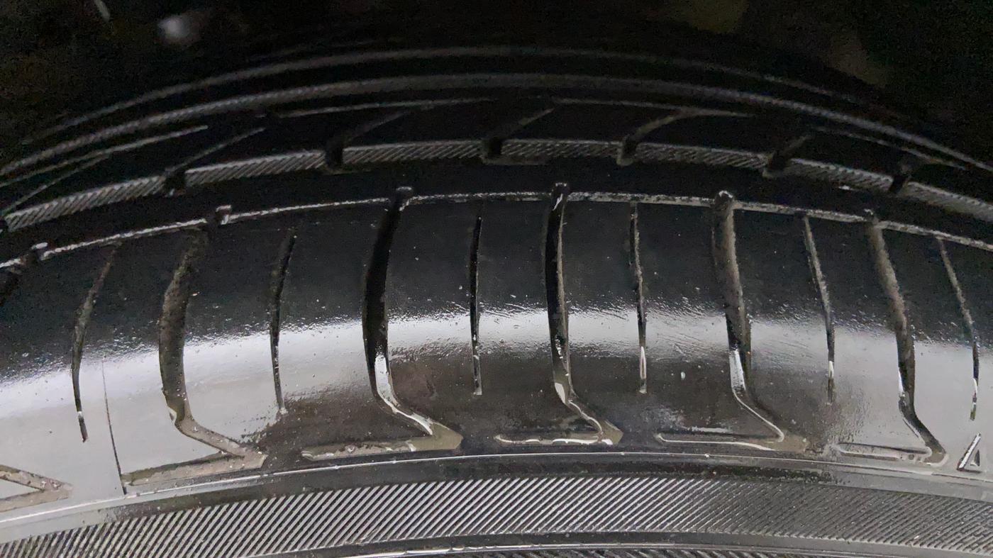 2016 Hyundai Creta 1.6 SX PLUS AUTO PETROL, Petrol, Automatic, 77,427 km, Left Front Tyre Tread