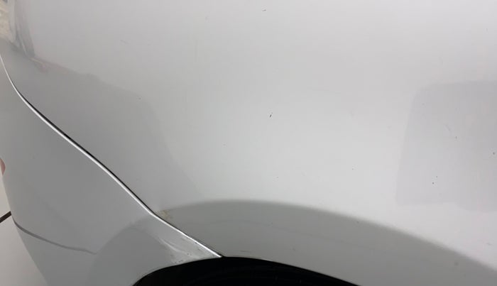 2015 Hyundai Verna FLUIDIC 1.6 CRDI S(O) 4S, Diesel, Manual, 1,01,566 km, Right quarter panel - Slightly dented