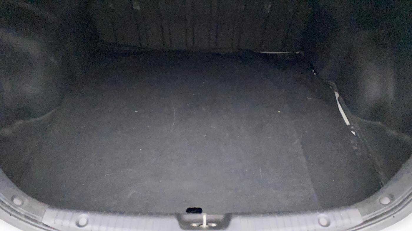 2015 Hyundai Verna FLUIDIC 1.6 CRDI S(O) 4S, Diesel, Manual, 1,01,566 km, Boot Inside