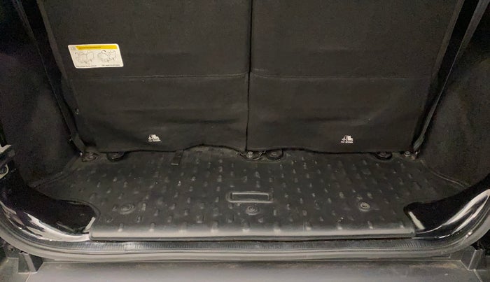 2022 Mahindra Thar LX PETROL HT 4WD AT, Petrol, Automatic, 20,952 km, Boot Inside