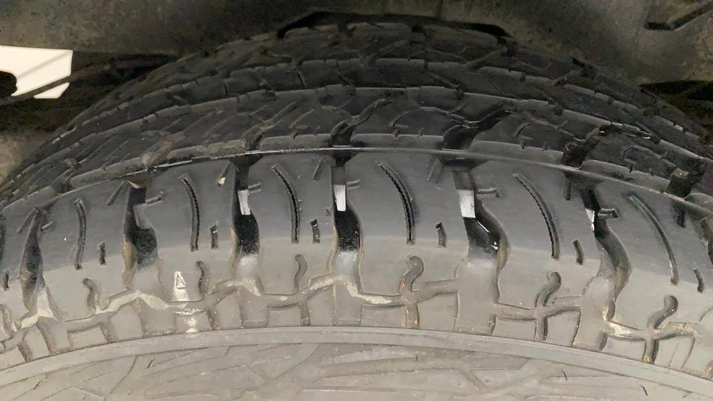 2022 Mahindra Thar LX PETROL HT 4WD AT, Petrol, Automatic, 20,952 km, Right Rear Tyre Tread