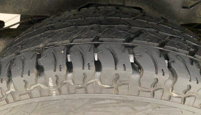 2022 Mahindra Thar LX PETROL HT 4WD AT, Petrol, Automatic, 20,952 km, Right Rear Tyre Tread