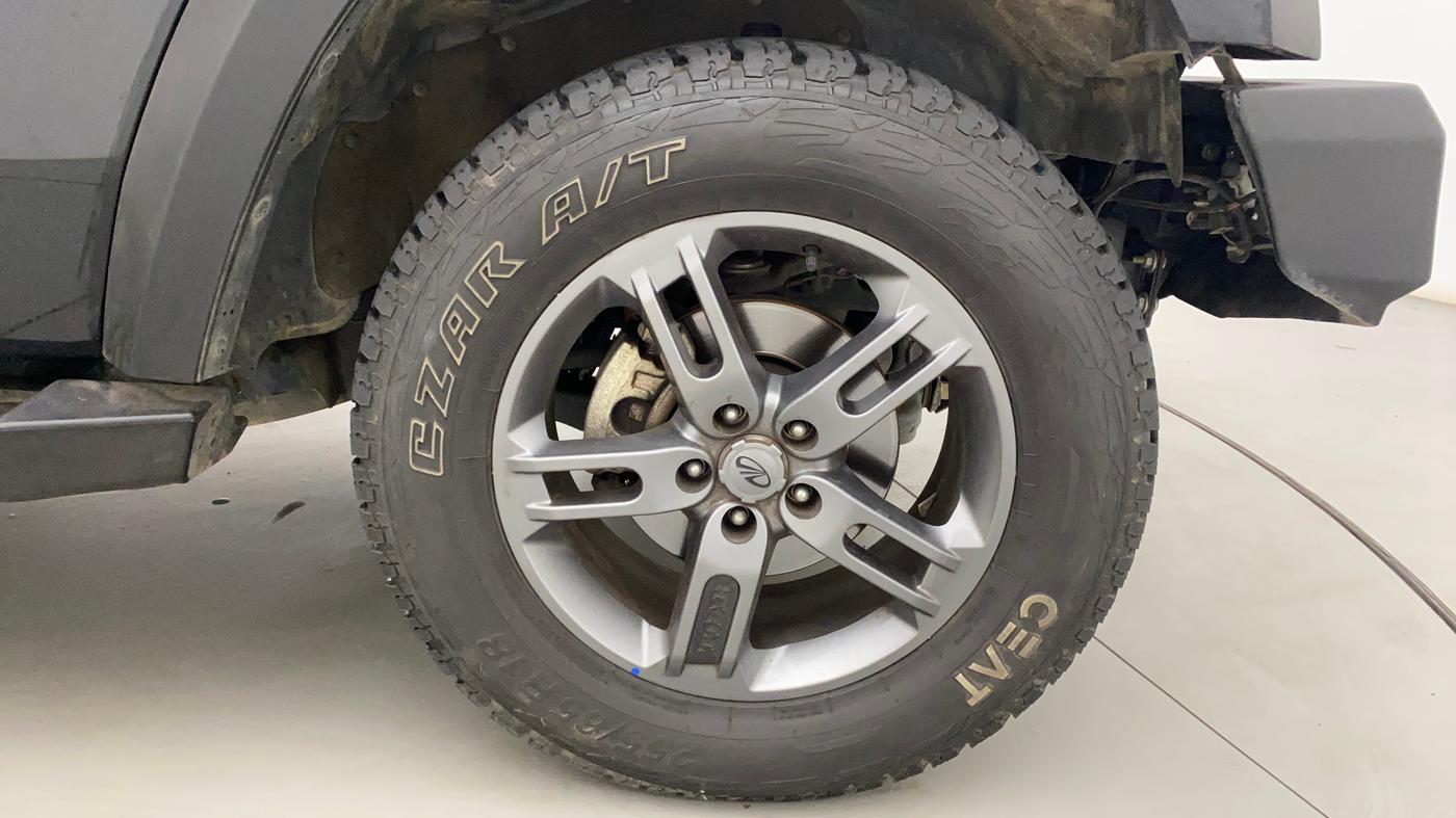 2022 Mahindra Thar LX PETROL HT 4WD AT, Petrol, Automatic, 20,952 km, Right Front Wheel