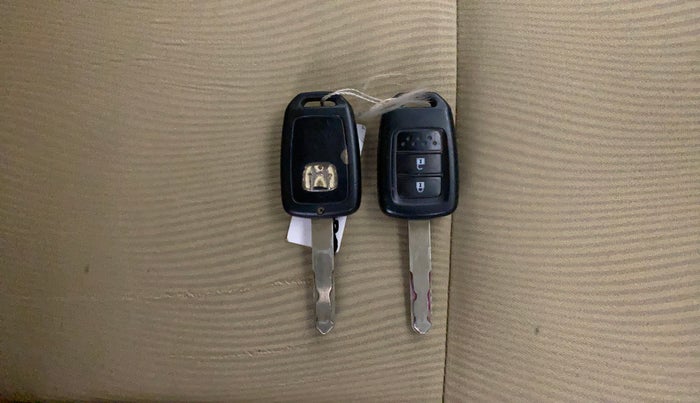 2016 Honda City 1.5L I-VTEC V MT, Petrol, Manual, 61,382 km, Key Close Up