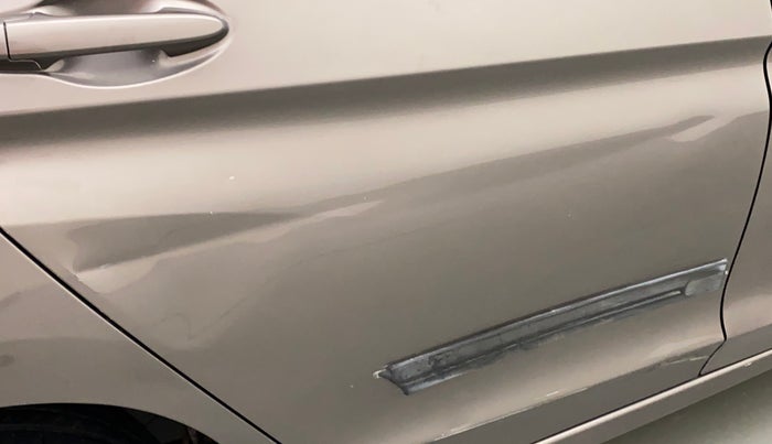 2014 Honda City 1.5L I-VTEC SV, Petrol, Manual, 86,391 km, Right rear door - Slightly dented