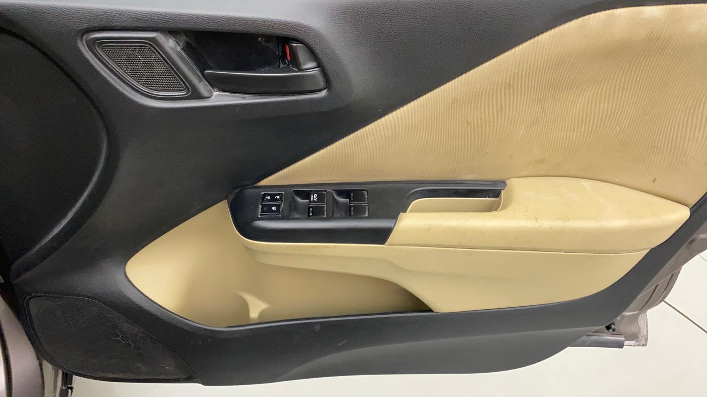 2014 Honda City 1.5L I-VTEC SV, Petrol, Manual, 86,391 km, Driver Side Door Panels Control