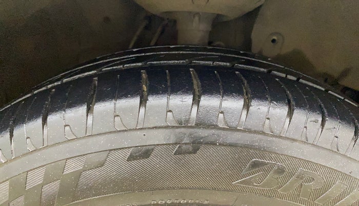 2015 Honda Jazz 1.2L I-VTEC V AT, Petrol, Automatic, 70,929 km, Right Front Tyre Tread