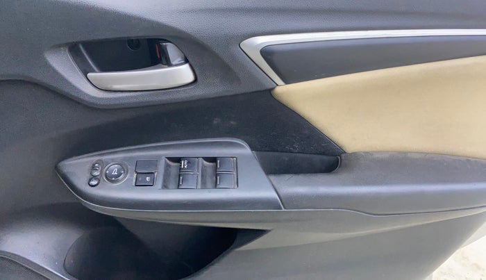 2015 Honda Jazz 1.2L I-VTEC V AT, Petrol, Automatic, 70,929 km, Driver Side Door Panels Control