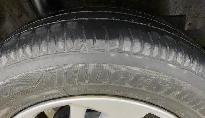 2021 Honda Jazz 1.2L I-VTEC VX CVT, Petrol, Automatic, 45,096 km, Right Rear Tyre Tread