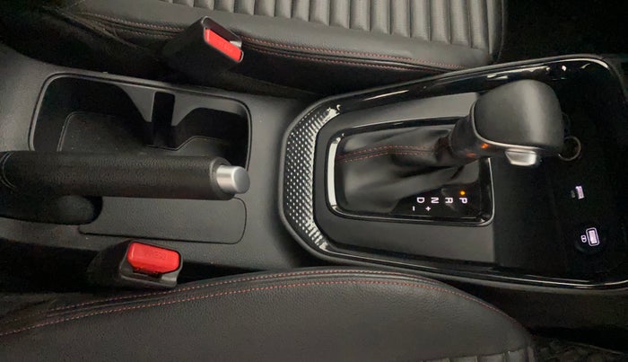 2023 KIA SONET GTX PLUS 1.0 DCT, Petrol, Automatic, 23,801 km, Gear Lever