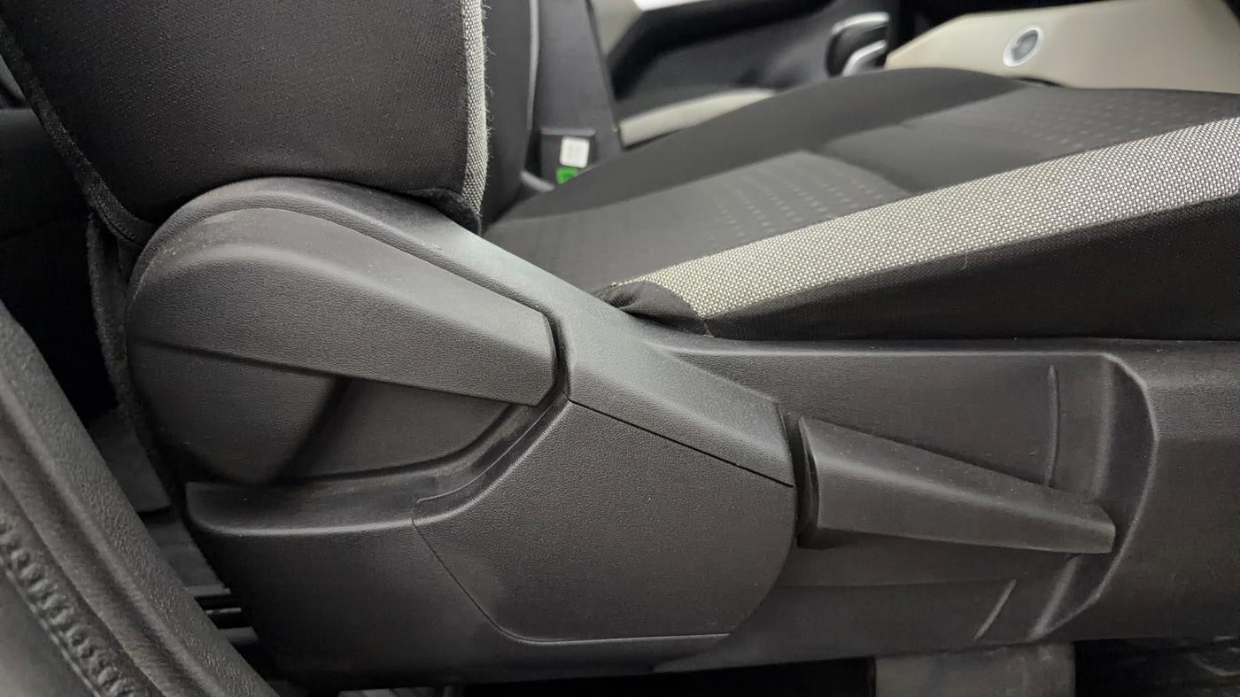 2023 Nissan MAGNITE XV PREMIUM TURBO CVT, Petrol, Automatic, 22,453 km, Driver Side Adjustment Panel