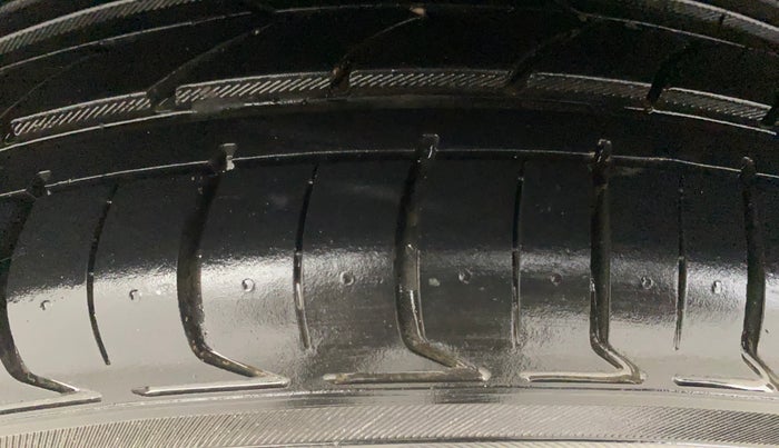 2017 Hyundai Elite i20 ASTA 1.2, Petrol, Manual, 54,347 km, Right Rear Tyre Tread