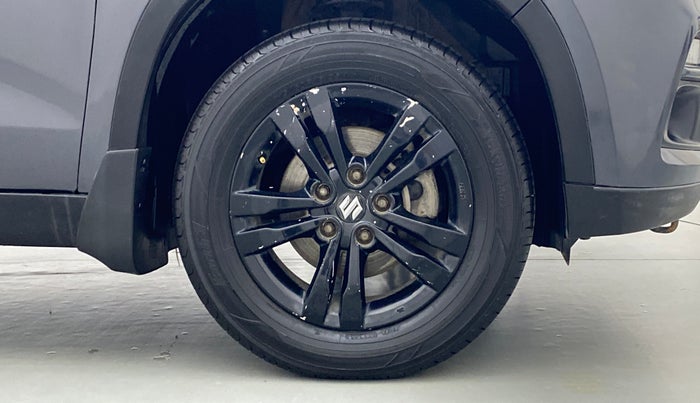 2018 Maruti Vitara Brezza ZDI, Diesel, Manual, 1,54,828 km, Right Front Tyre