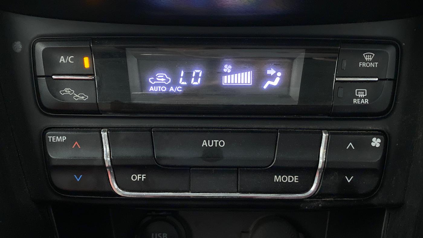 2018 Maruti Vitara Brezza ZDI, Diesel, Manual, 1,54,828 km, Automatic Climate Control