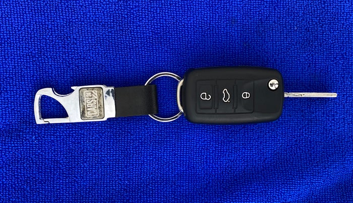 2013 Volkswagen Jetta HIGHLINE TDI AT, Diesel, Automatic, 99,423 km, Key Close Up