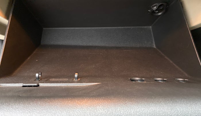 2013 Volkswagen Jetta HIGHLINE TDI AT, Diesel, Automatic, 99,423 km, Cooled Glove Box