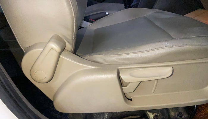 2021 Volkswagen Vento HIGHLINE 1.0L TSI, Petrol, Manual, 67,451 km, Driver Side Adjustment Panel