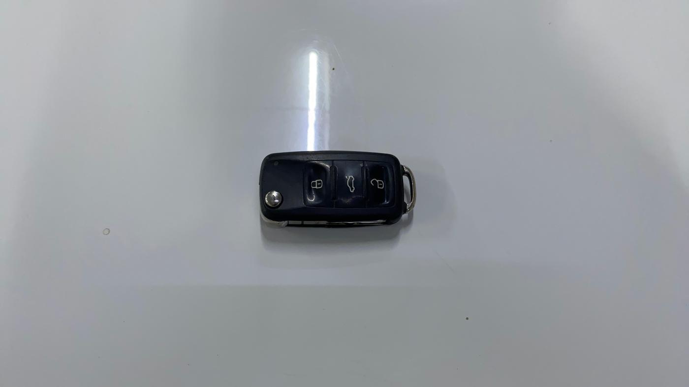 2021 Volkswagen Vento HIGHLINE 1.0L TSI, Petrol, Manual, 67,451 km, Key Close Up