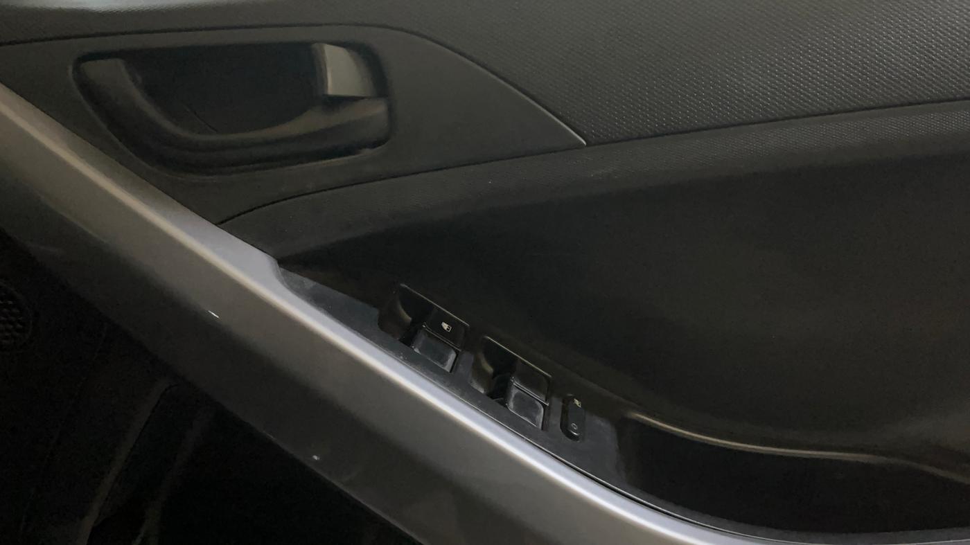 2022 Tata NEXON XM SUNROOF PETROL, Petrol, Manual, 22,474 km, Driver Side Door Panels Control