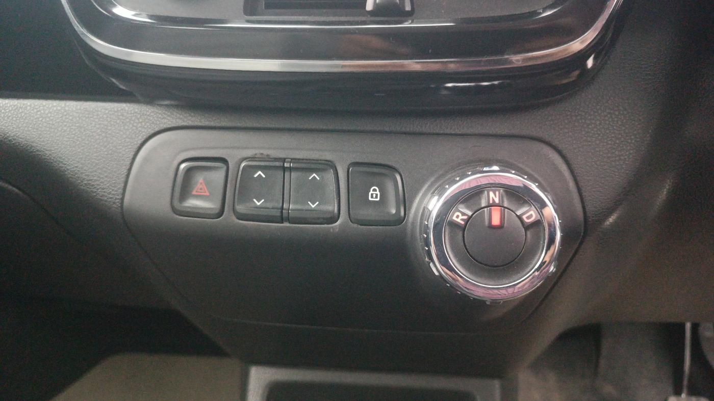 2018 Renault Kwid RXT 1.0 AMT, Petrol, Automatic, 46,151 km, Gear Lever