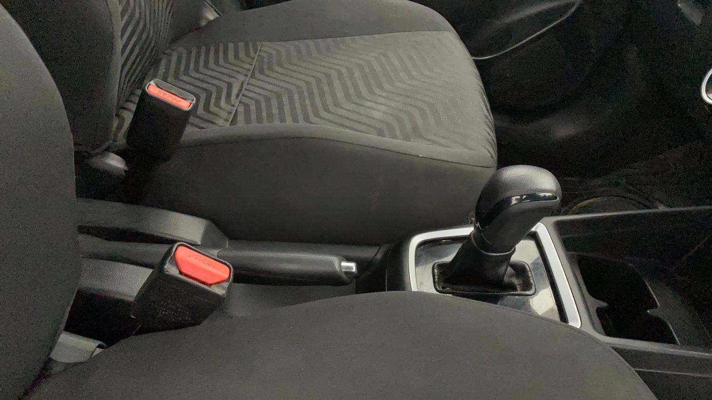 2018 Maruti Swift ZXI AMT, Petrol, Automatic, 46,527 km, Gear Lever