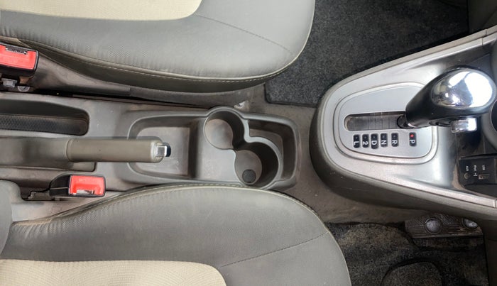 2013 Hyundai i10 SPORTZ 1.2 AT, Petrol, Automatic, 99,066 km, Gear Lever