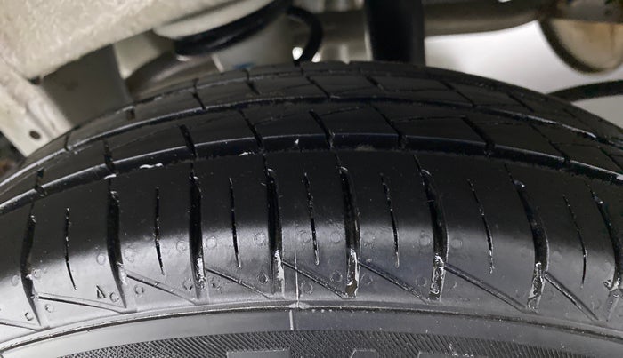 2021 Maruti Alto LXI, Petrol, Manual, 3,344 km, Right Rear Tyre Tread