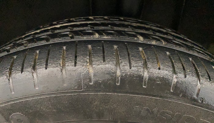 2021 Nissan MAGNITE XL, Petrol, Manual, 54,497 km, Left Rear Tyre Tread