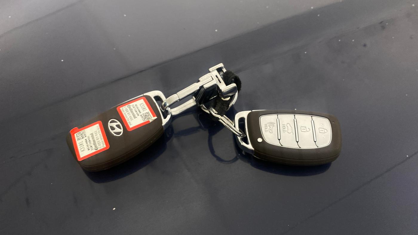2021 Hyundai VENUE SX PLUS 1.0 TURBO DCT, Petrol, Automatic, 28,519 km, Key Close Up