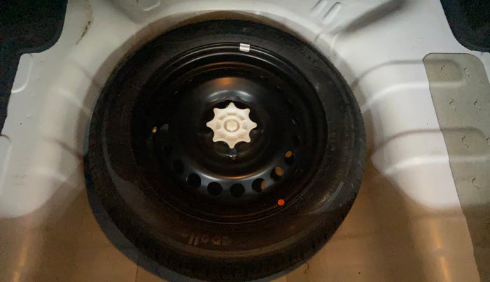 2018 Hyundai Xcent SX 1.2, Petrol, Manual, 26,698 km, Spare Tyre