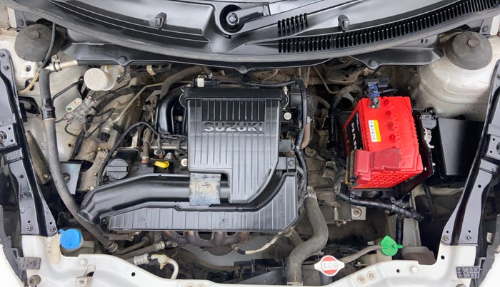2017 Maruti Swift VXI D, Petrol, Manual, 28,108 km, Engine Bonet View