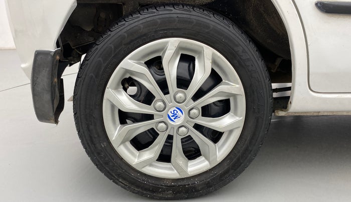 2010 Maruti Zen Estilo VXI, Petrol, Manual, 88,173 km, Right Rear Wheel