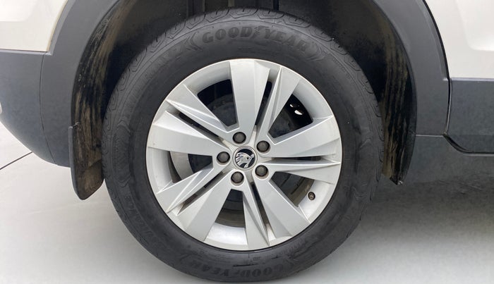 2021 Skoda KUSHAQ AMBITION 1.0L TSI MT, Petrol, Manual, 16,611 km, Right Rear Wheel