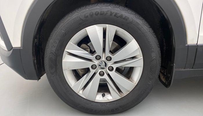 2021 Skoda KUSHAQ AMBITION 1.0L TSI MT, Petrol, Manual, 16,611 km, Left Front Wheel