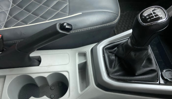 2021 Skoda KUSHAQ AMBITION 1.0L TSI MT, Petrol, Manual, 16,611 km, Gear Lever