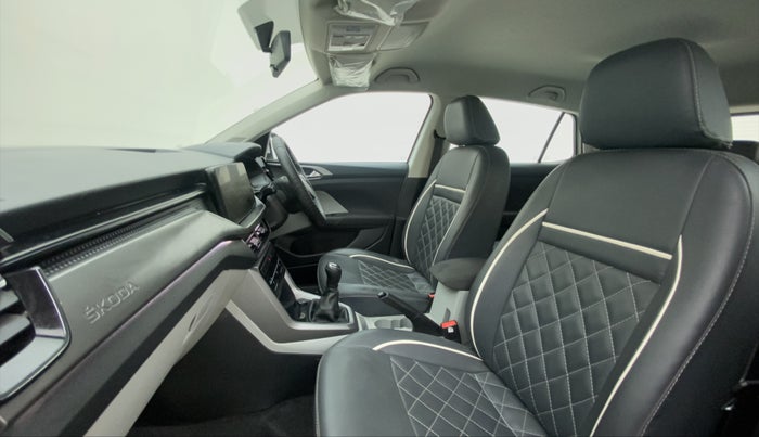 2021 Skoda KUSHAQ AMBITION 1.0L TSI MT, Petrol, Manual, 16,611 km, Right Side Front Door Cabin