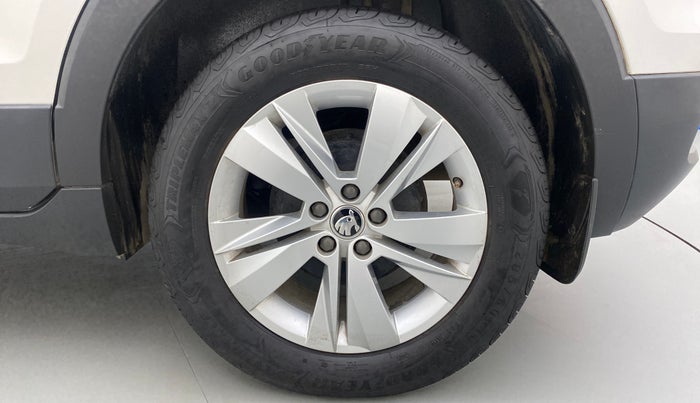 2021 Skoda KUSHAQ AMBITION 1.0L TSI MT, Petrol, Manual, 16,611 km, Left Rear Wheel