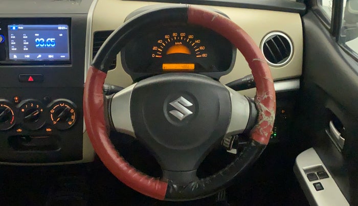 2018 Maruti Wagon R 1.0 LXI CNG, CNG, Manual, 48,605 km, Steering Wheel Close Up